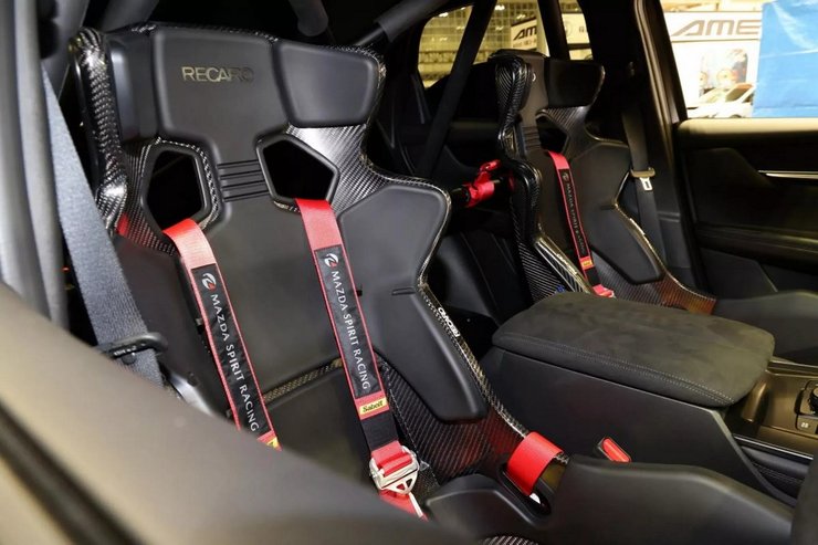 сиденья рекаро, Mazda CX-60