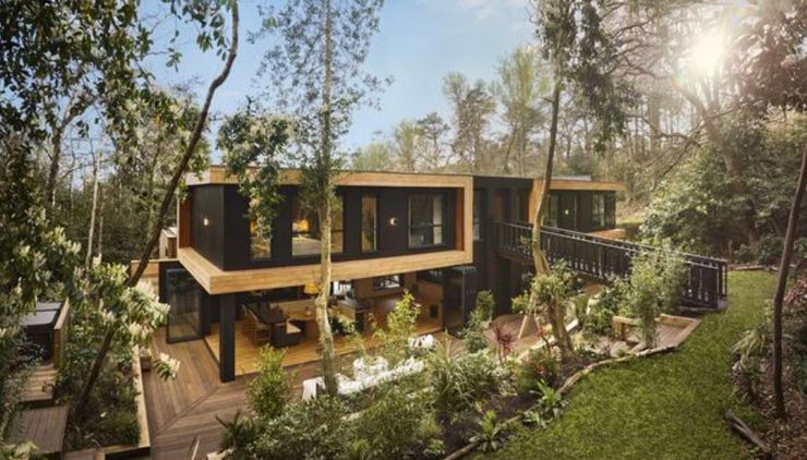 Переможець лотереї продає будинок, який виграв, він так і не зможе пожити в елітній нерухомості, цікаві історії з життя