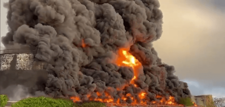 нафтобаза севастополь, вибухи у Севастополі, вибухи у Севастополі сьогодні, пожежа у Севастополі, пожежа Севастополь, горить нафтобаза Севастополь