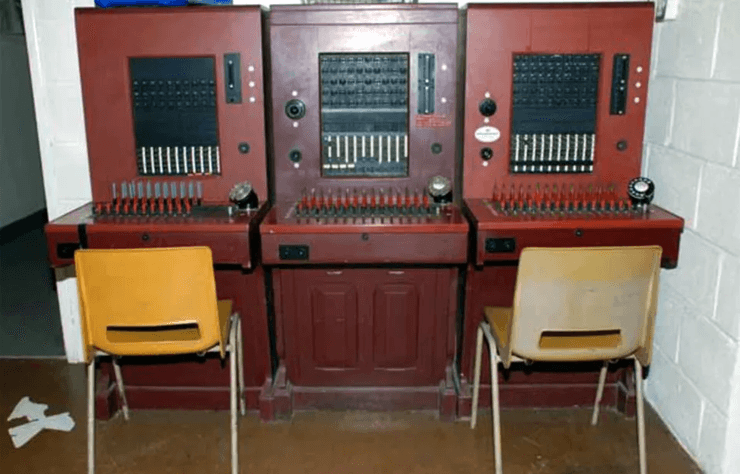 Дом с бункером внутри, обычный дом, дом с тайной, бункер под домом, холодная война, тайное убежище, бункер Судного дня, музей, владелец бункера