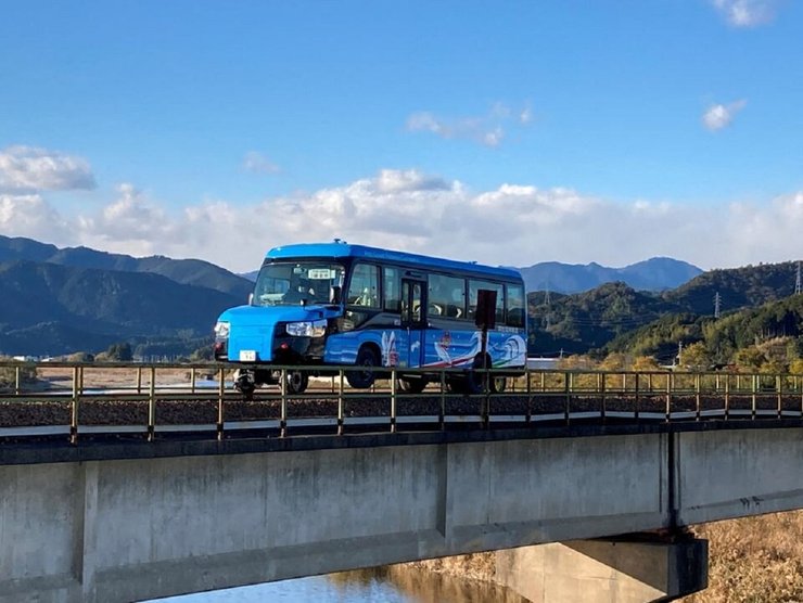 Автобус DMV, рельсовый автобус, пригородные поезда, железная дорога