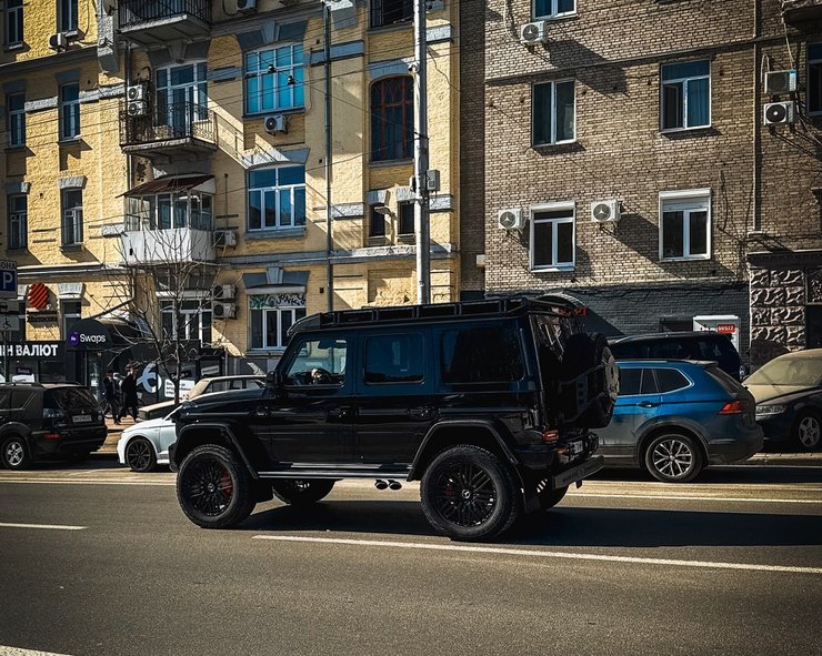 новий Mercedes-AMG G63 4x4