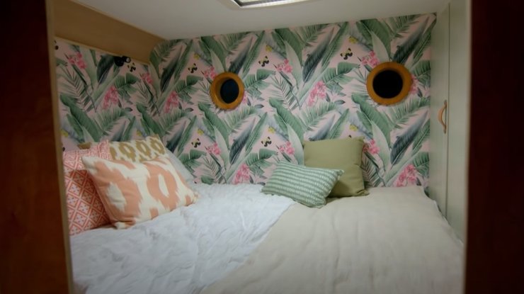 Дом на колесах на базе Volkswagen Transporter