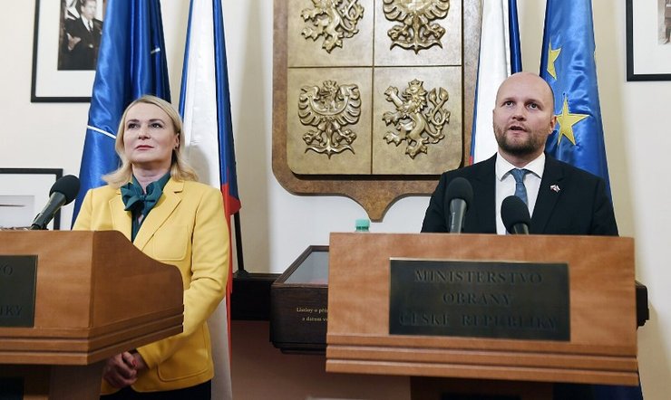 Чехія, Словаччина та Польща – лідери військової допомоги для України