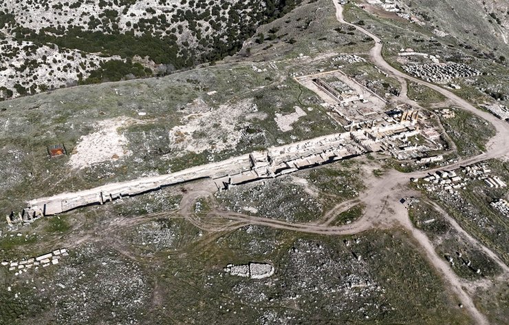 Город датируется временами Александра Македонского