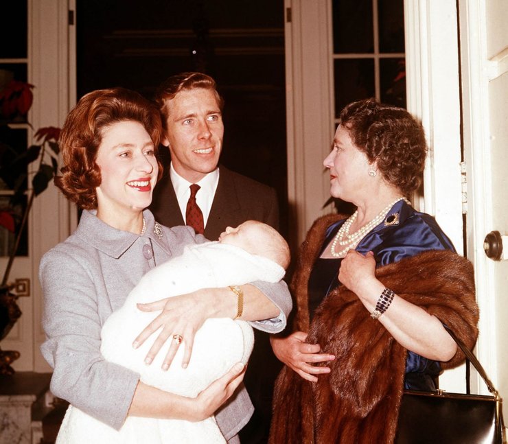 Дэвид Армстронг-Джонс, Линли, племянник королевы, племянник Елизаветы II, сын принцессы Маргарет, королевский плотник, развод