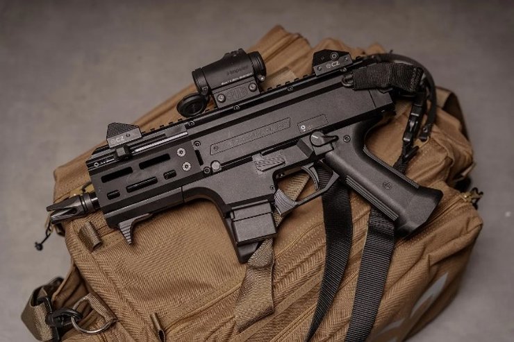 пистолет-пулемет CZ Scorpion