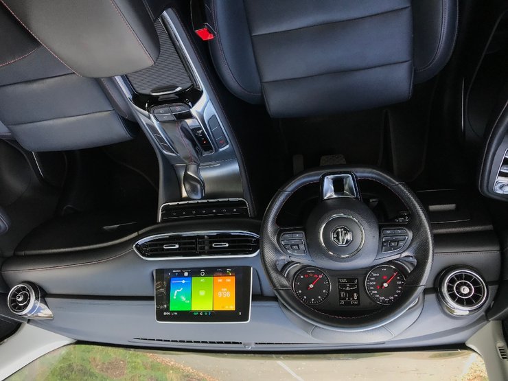 mg hs, morris garages, mg hs автомобіль, mg hs 2021, mg hs відгуки, тест драйв mg hs, mg hs інтер'єр, салон mg hs