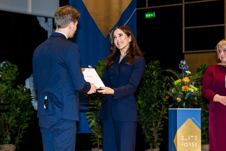 Королева Дании Мэри вручила награды