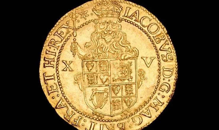 монета, чорний фон, фото