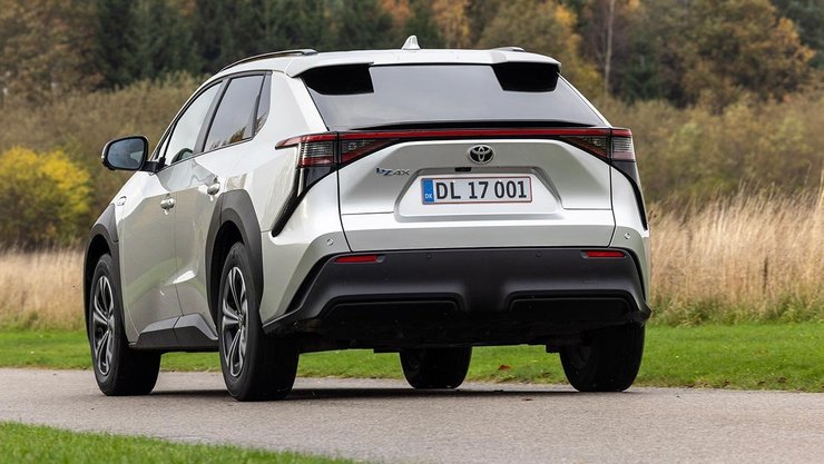 Toyota bZ4X, електромобіль Toyota, Електромобіль Тойота, кросовер Toyota, запас ходу Toyota bZ4X, нова Toyota bZ4X