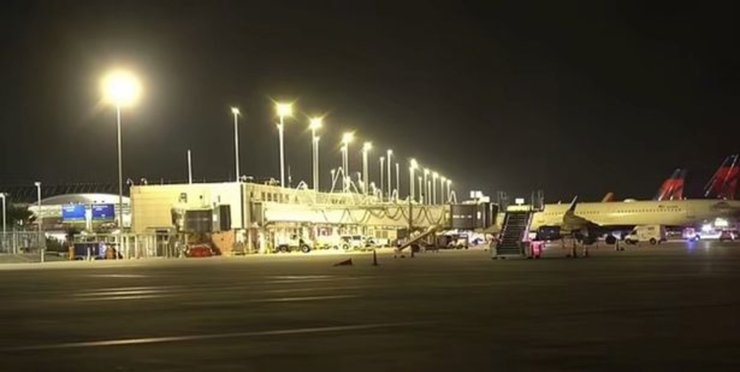 Аеропорт, посадка, міжнародний аеропорт, трагедія, літак, двигун, розслідування, смерть співробітника, пасажири