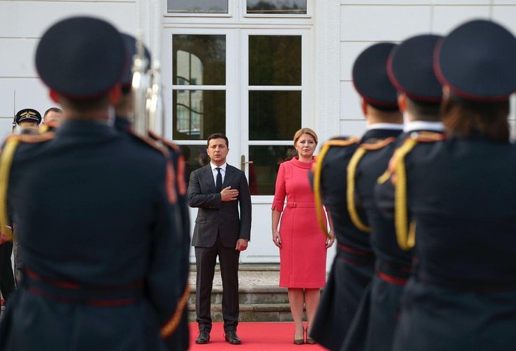 Зеленский встречается с президентом Словакии