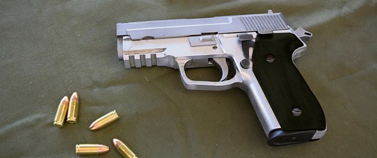 Предшественник Tornado-F — писолет FAMAE Volcano