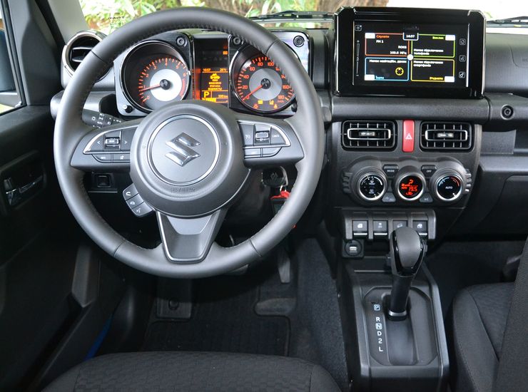 салон Suzuki Jimny, новый Suzuki Jimny, Suzuki Jimny, тест Suzuki Jimny, внедорожник Suzuki