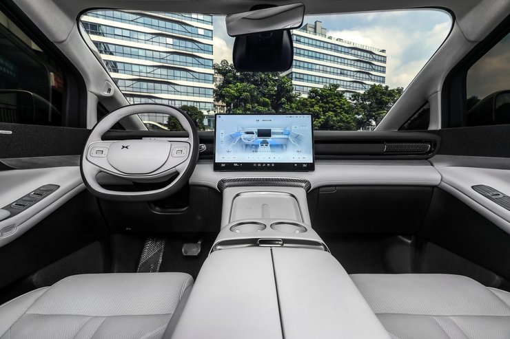 салон Xpeng X9, новий Xpeng X9, мінівен Xpeng, електромобіль Xpeng X9, китайський електромобіль