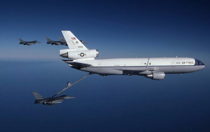 літак KC-10 Extender, літак КС-10 Extender, KC-10 Extender, американський літак