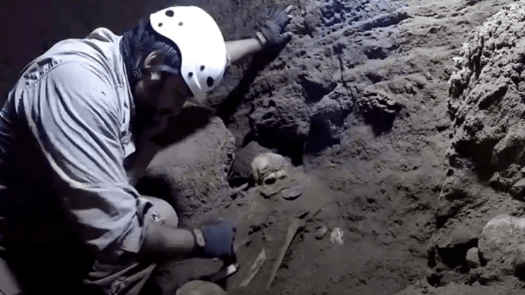 учений, рештки, череп, фото