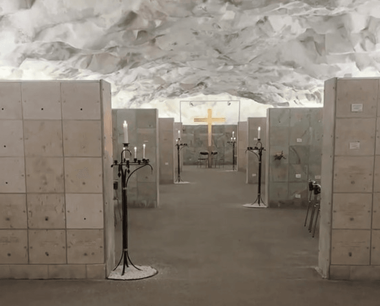 Напис на могилі в Швеції