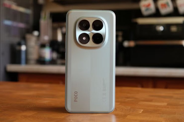 Бюджетный смартфон Poco M8 Pro 5G