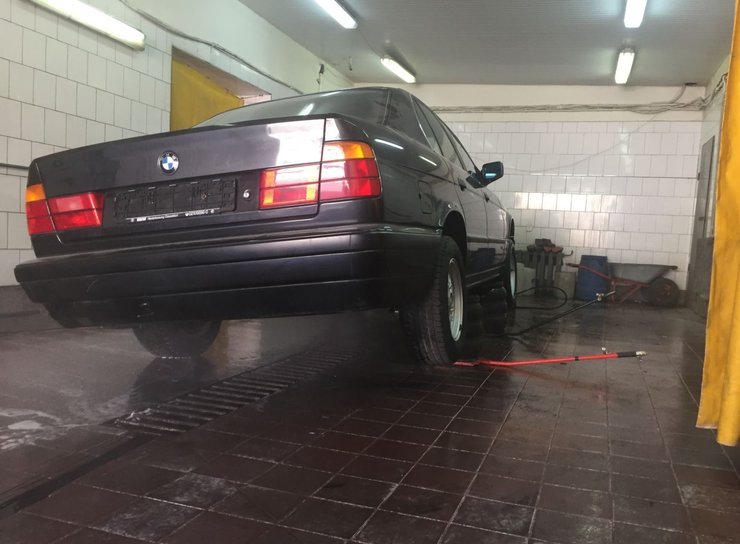 BMW 5 Series E34