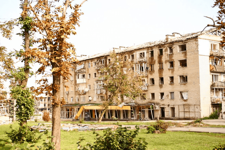 парк в ізюмі, звільнення ізюму, ізюм зачистка, як виглядає місто ізюм, ізюм зсу, що відбувається в ізюмі після звільнення, зсу в ізюмі, himars в ізюмі