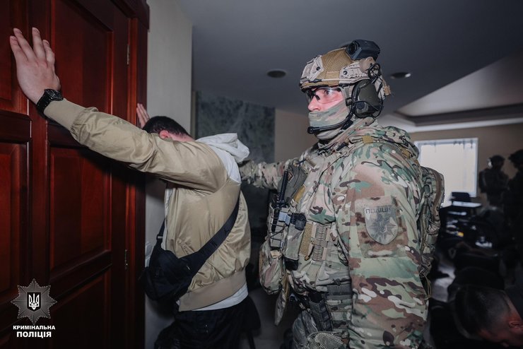 У Дніпрі викрито міжнародну мережу криптоскамерів