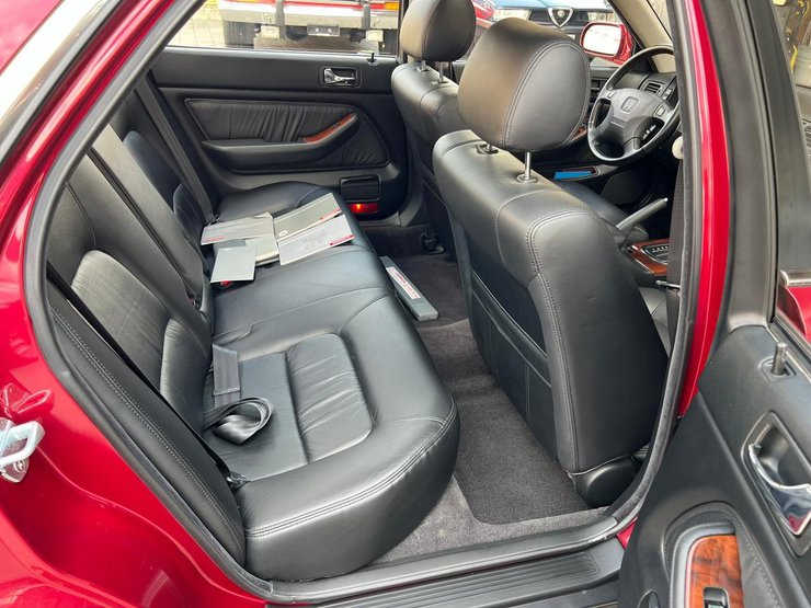 Салон Хонда Легенд