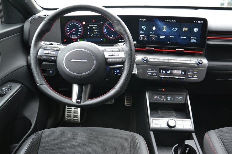 Салон Hyundai Kona, новый Hyundai Kona, кроссовер Hyundai, Hyundai Kona 2025, Hyundai Kona Hybrid