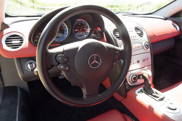 Mercedes-Benz SLR McLaren