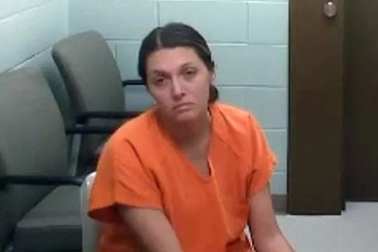 Лаура Карон