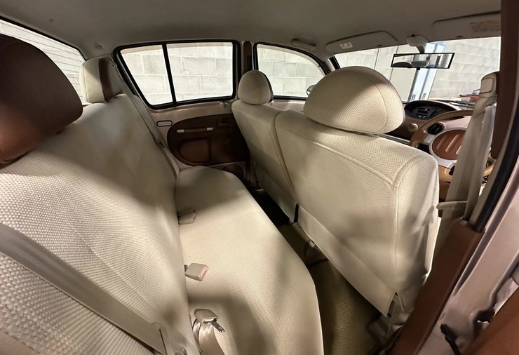 Салон WiLL Vi, Toyota WiLL Vi, Toyota WiLL Vi 2000, седан Toyota