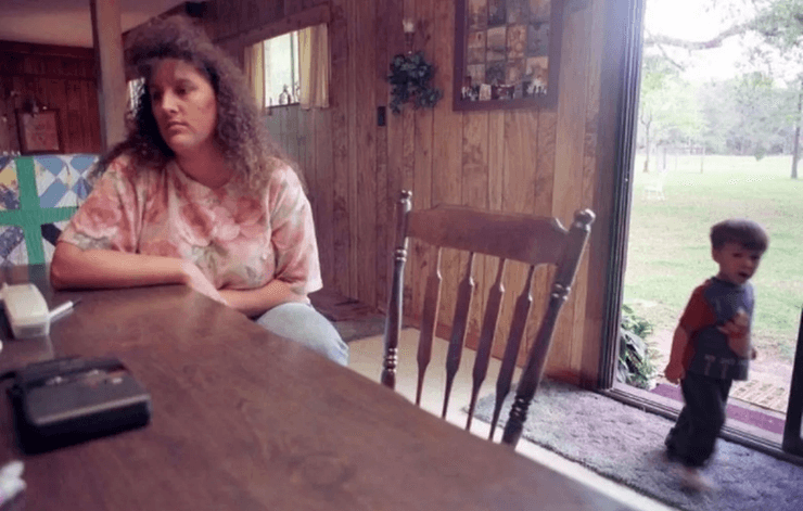 Официанта выиграла 10 млн долларов, победа в лотерее, проблемы после победы в лотерее, официантка стала миллионеркой