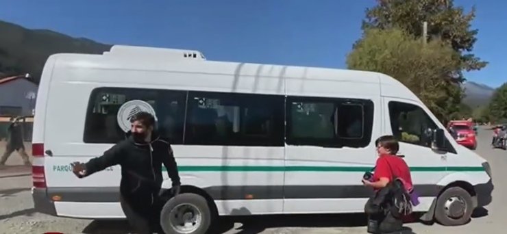 Аргентина, протестующие, Альберто Фернандес, президент, автобус