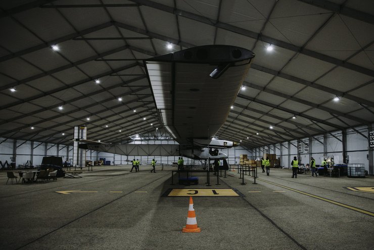 Дрон на солнечных панелях Skydweller на солнечных панелях