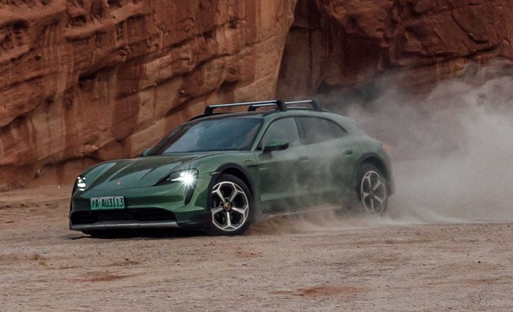 Porsche Taycan Cross Turismo