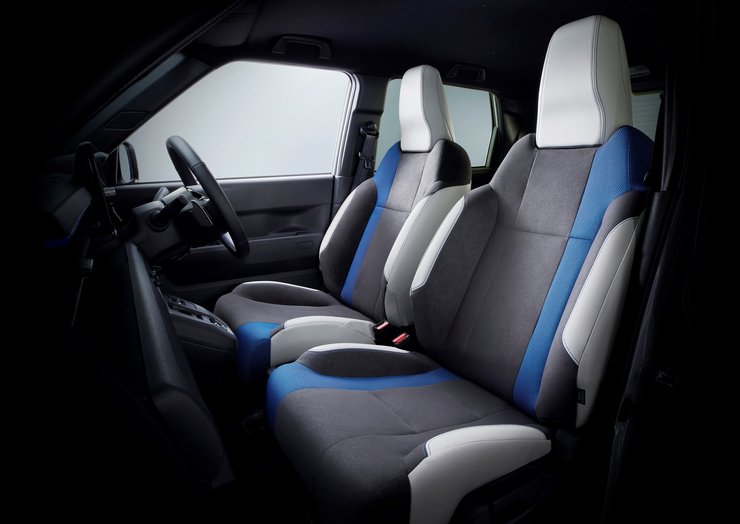 Салон Honda Super-N