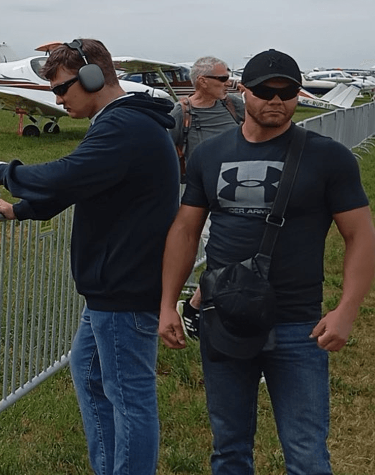 Загибель Максима Кузьмінова, Грозєв, висновок, охоронець