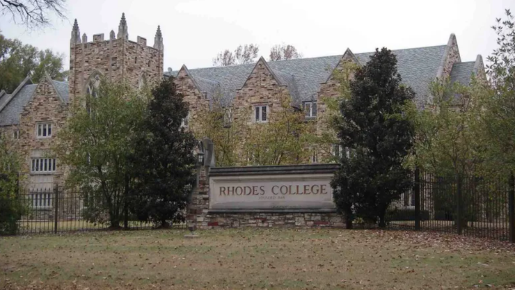 Роудс-коледж, скандал із БДСМ-семінаром, сексуальні практики, садизм, мазохізм, домінування, протести, Беатрікс Вейл