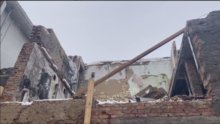 обвал произошел утром в пятницу