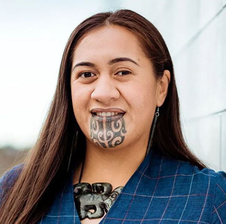 Маори, коренной народ Новой Зеландии, Нга Вай хоно и те по Паки, курьезы, фото, престол, новая королева Новой Зеландии