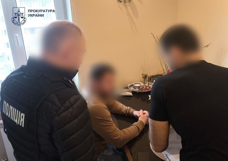 Закапывали фальшивые боеприпасы: в Херсонской области раскрыли схему кражи на разминировании