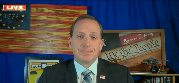 бывший пилот вертолета Black Hawk