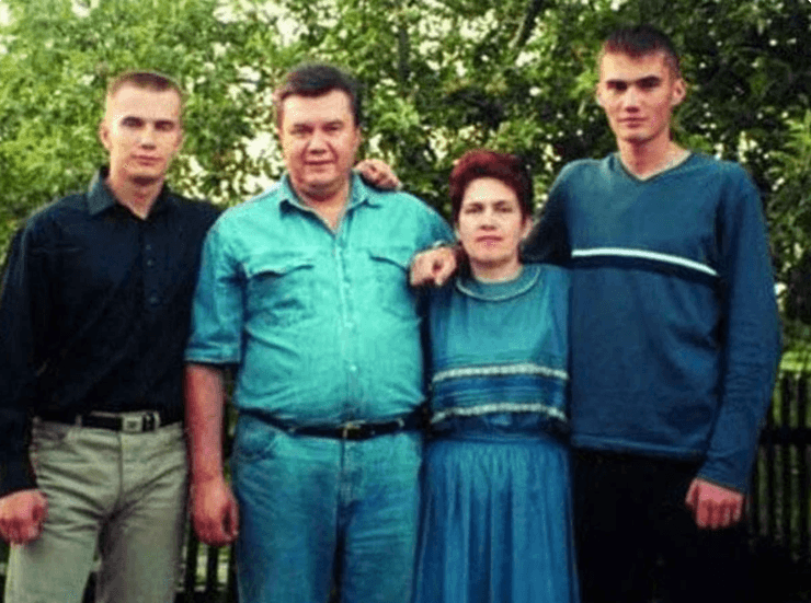 семья Януковича