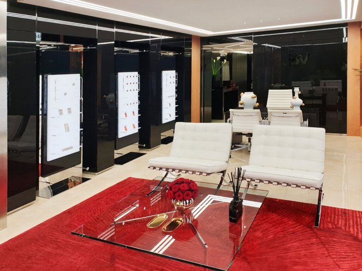 комнату золота и бриллиантов