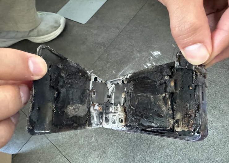 Samsung Galaxy S24 вибухнув на вулиці