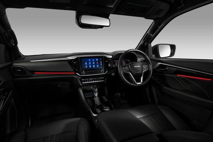 салон Isuzu MU-X 2025, Isuzu MU-X, новий Isuzu MU-X, позашляховик Isuzu