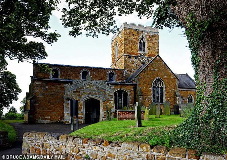 церковь, великобритания, кэмерон ньюхем, церковные артефакты