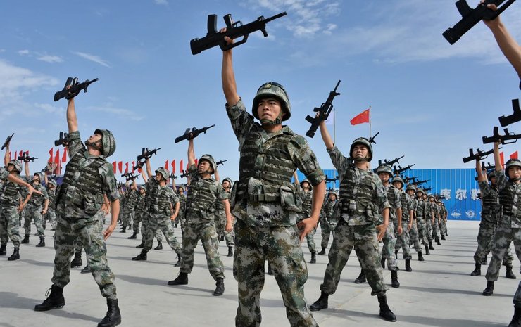 солдаты НОАК