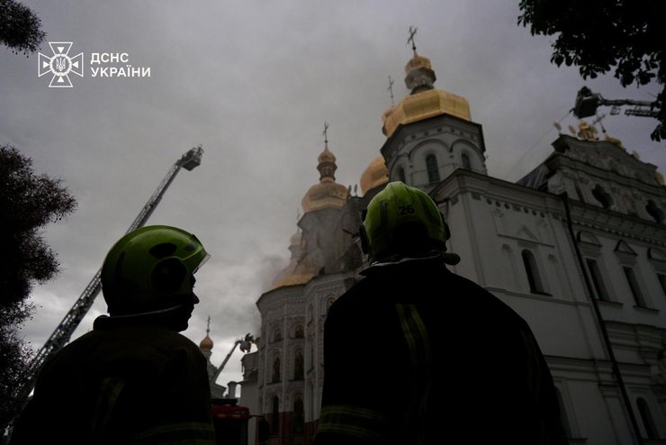 Попадание ВС РФ по Успенскому собору